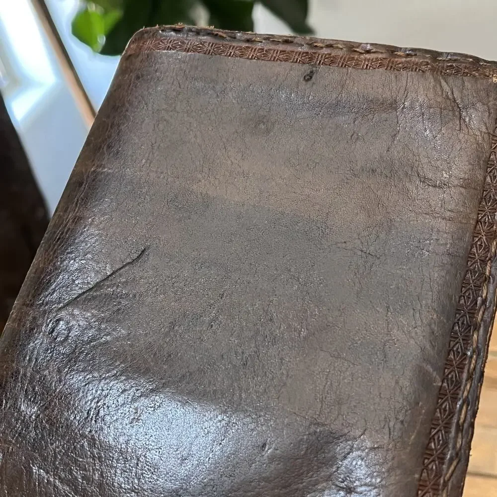 Vintage Genuine Leather Wallet Metal Clasp Closure & Hidden Pocket Tooled